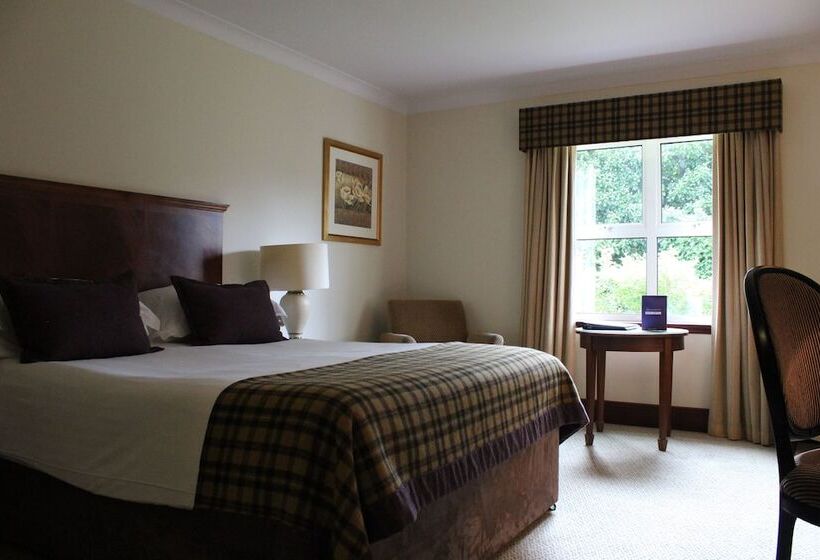 בית מלון כפרי The Grange Manor