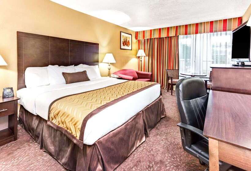 هتل Wyndham Garden Detroit Metro Airport