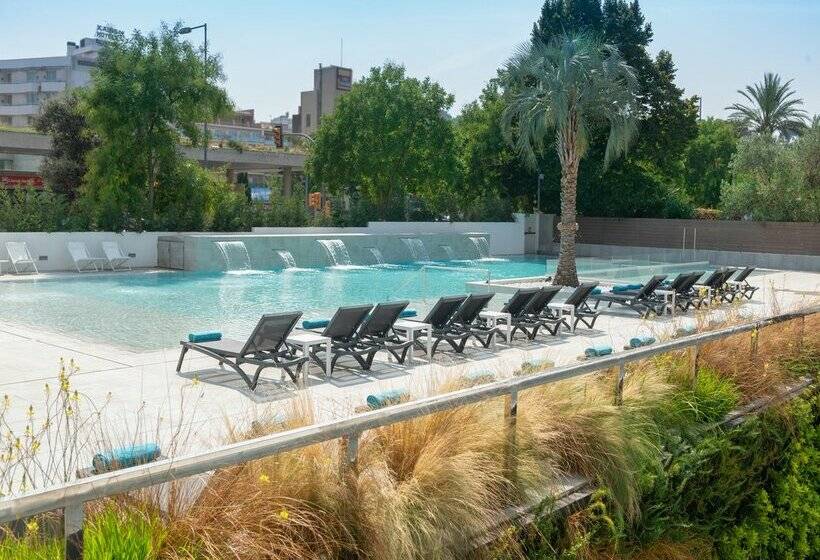 L'Azure Hotel 4* Sup