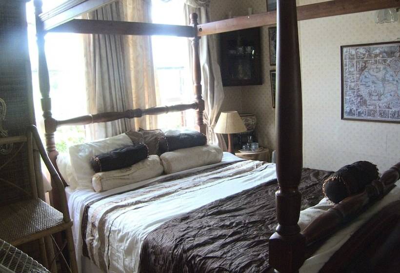 مبيت وإفطار Ms Mccreadys Guest House