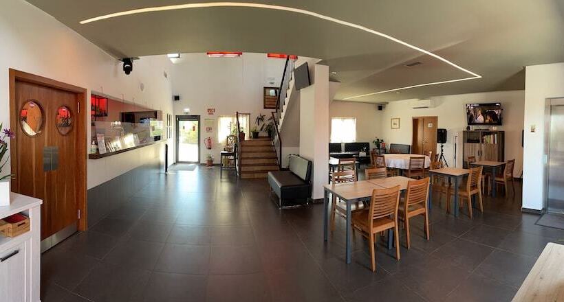 호텔 Villa 3 Caparica   Lisbon Gay Beach Resort
