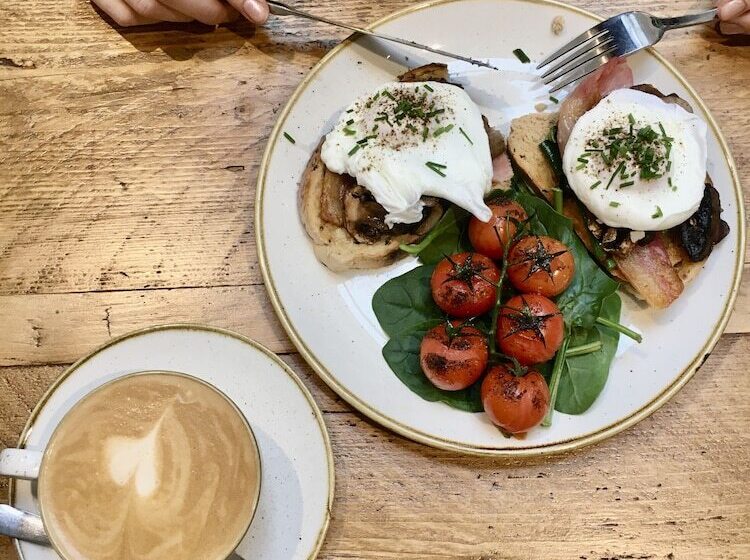 Upstairs At 33   Self Check In Boutique Accommodation In Worcester Centre