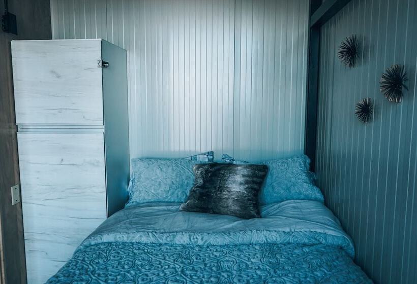 Хостел Powderhorn Lodging
