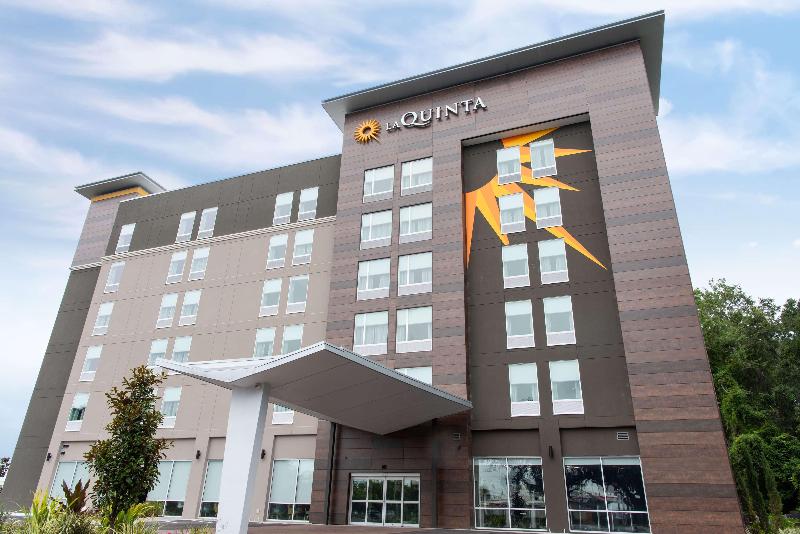 בית מלון כפרי La Quinta Inn & Suites By Wyndham Lake City