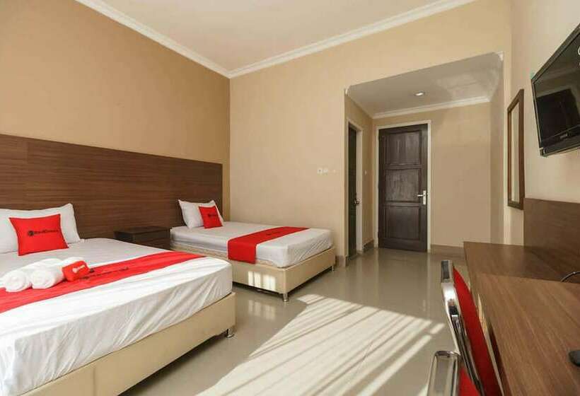 پانسیون Reddoorz @ Hotel Putri Gading Bengkulu