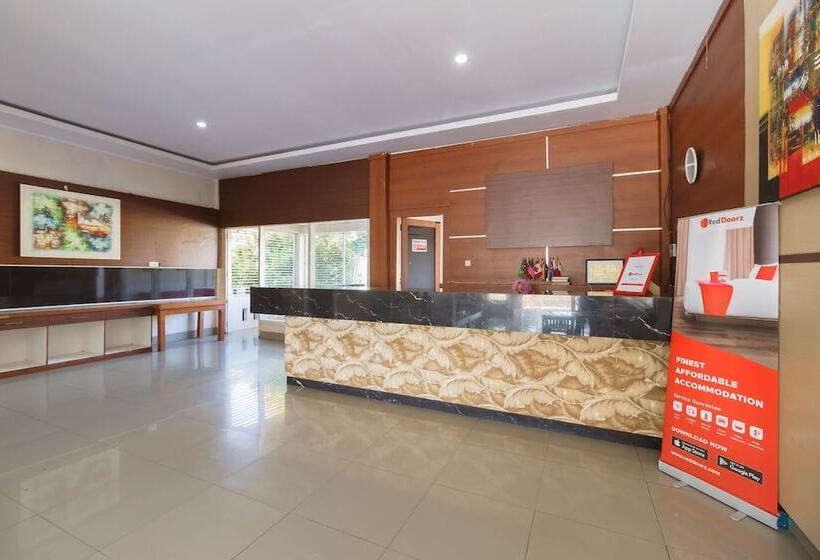 پانسیون Reddoorz @ Hotel Putri Gading Bengkulu