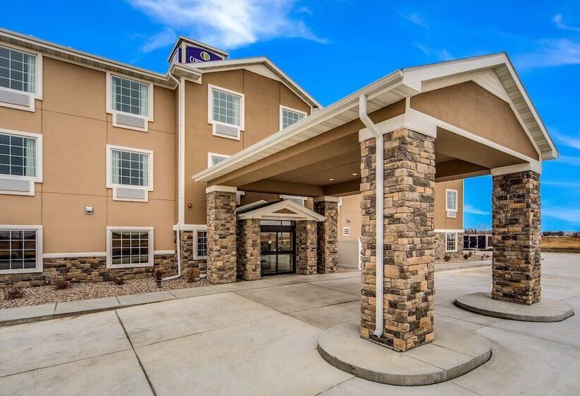 Cobblestone Hotel & Suites Cozad