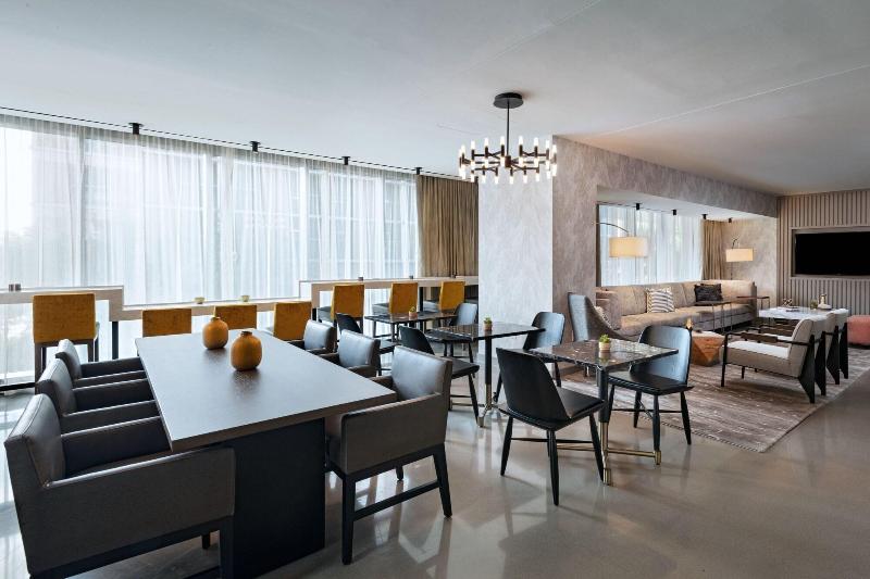 Отель Austin Marriott Downtown
