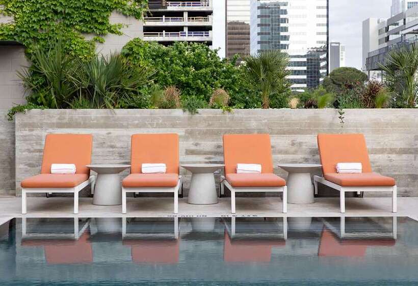 Отель Canopy By Hilton Austin Downtown