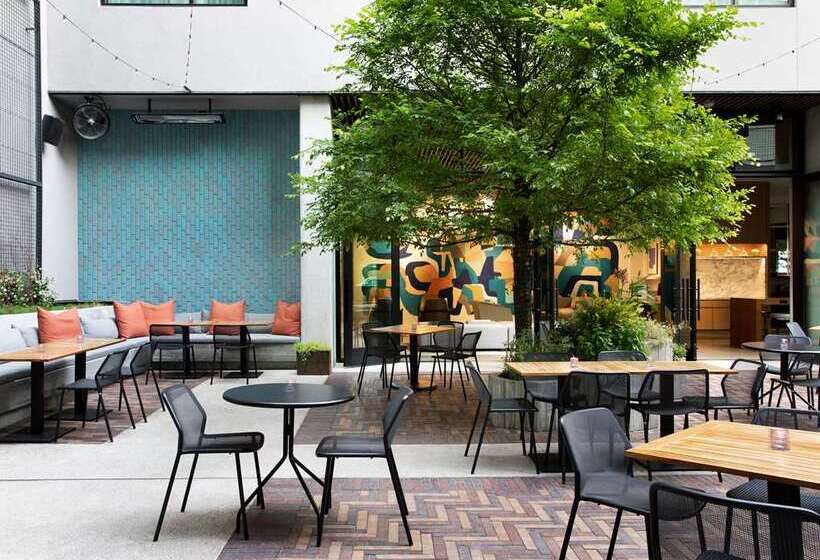 Отель Canopy By Hilton Austin Downtown