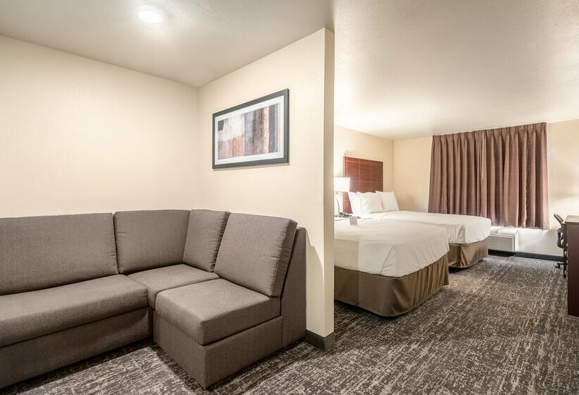 Cobblestone Hotel & Suites Cozad