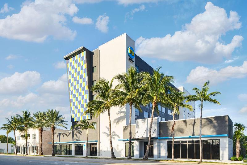 هتل Tru By Hilton Ft. Lauderdale Airport