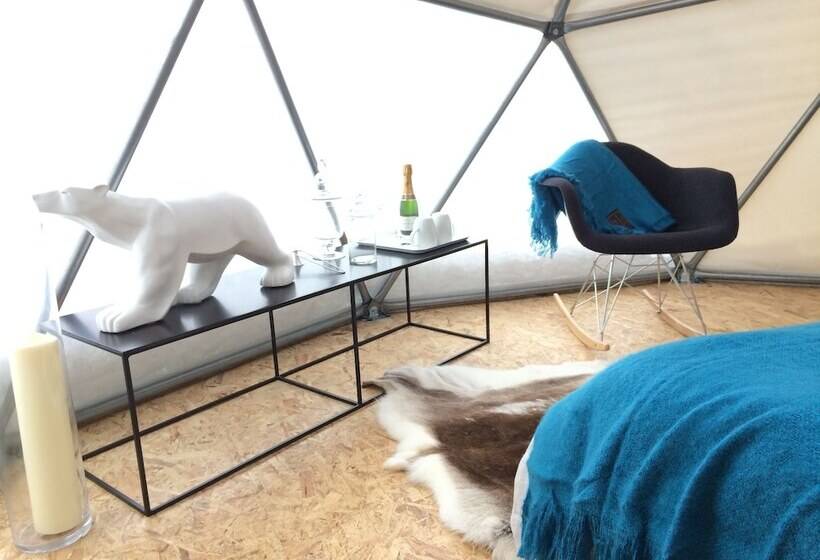پانسیون Blacksheep Village Igloo