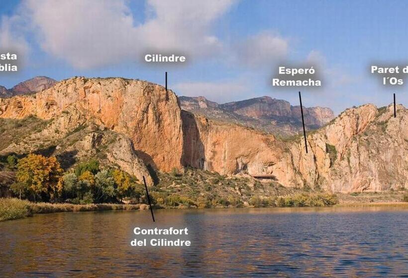 פנסיון Hostal Casiano Camarasa