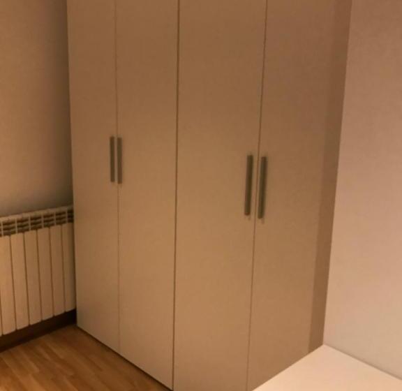 פנסיון Hostal Casiano Camarasa