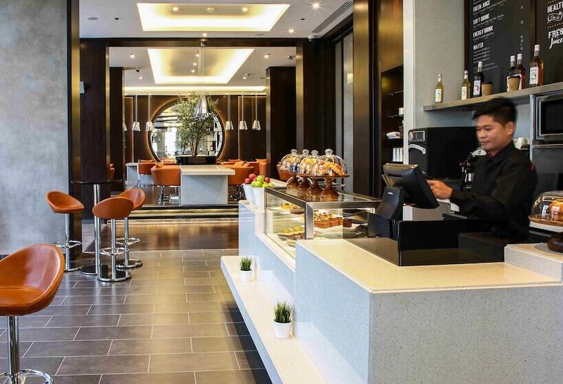 هتل Centro Corniche Al Khobar By Rotana