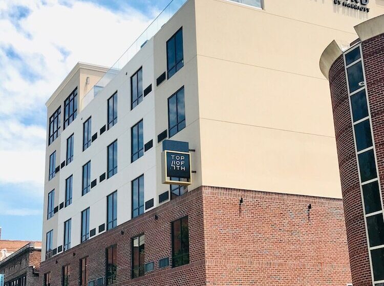 فندق Courtyard Winston Salem Downtown