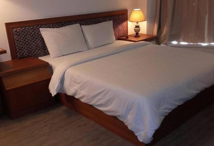 پانسیون Hsinchu World Trade Business Hall