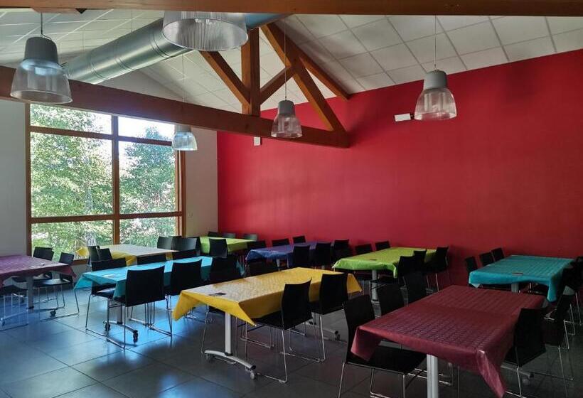 리조트 Les Chalets Du Hautforez
