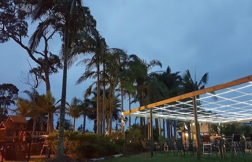 Tabourie Lake Motel