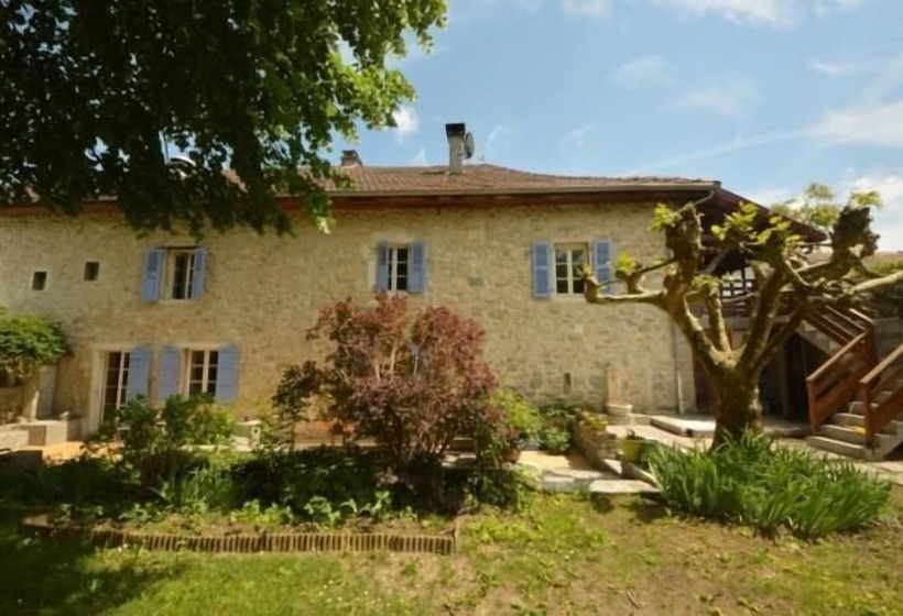 مبيت وإفطار J&g House