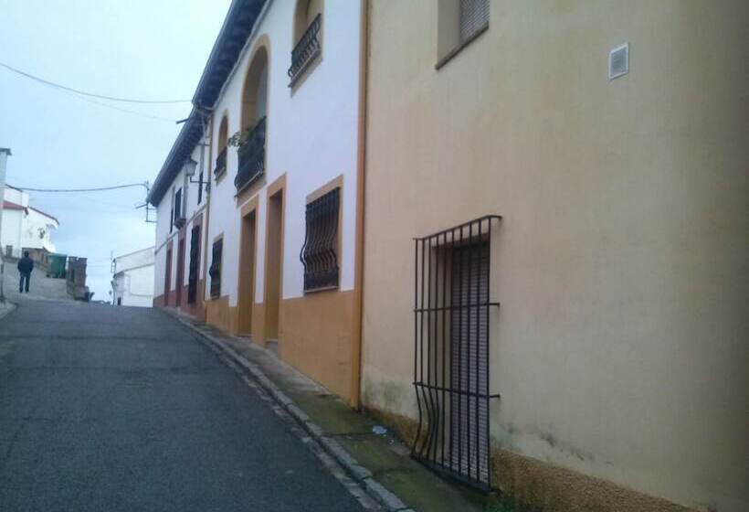 펜션 Alojamiento Castillo De Hornachos