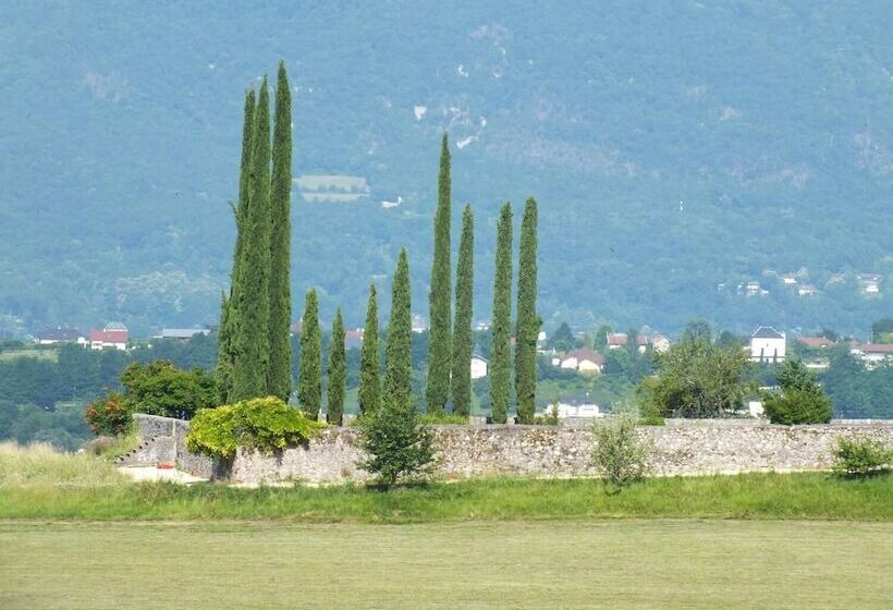 بنسيون Chateau Du Donjon