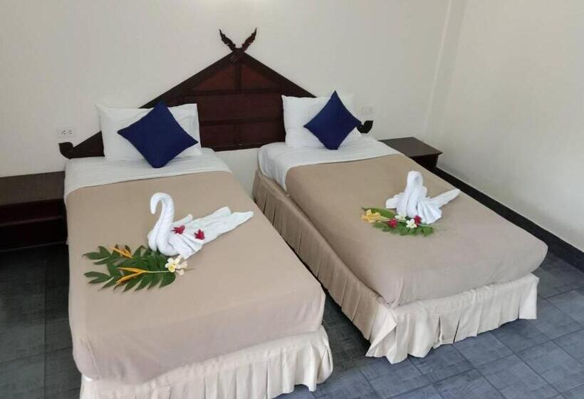 酒店 Ban Nam Mao Resort
