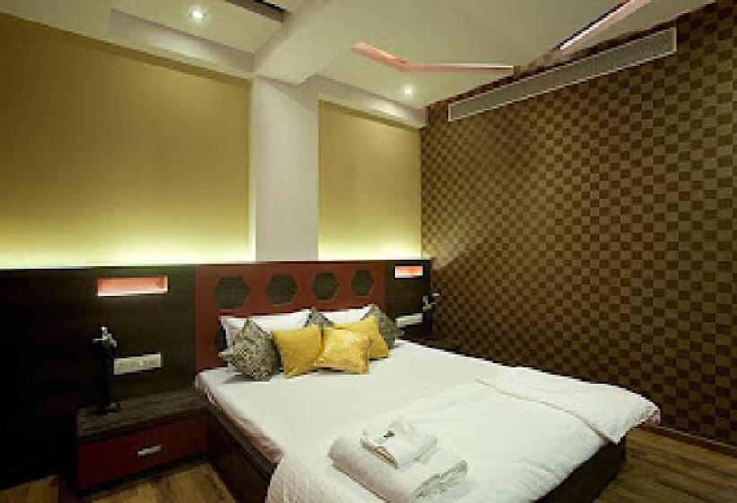 فندق Collection O  Rr Boutique