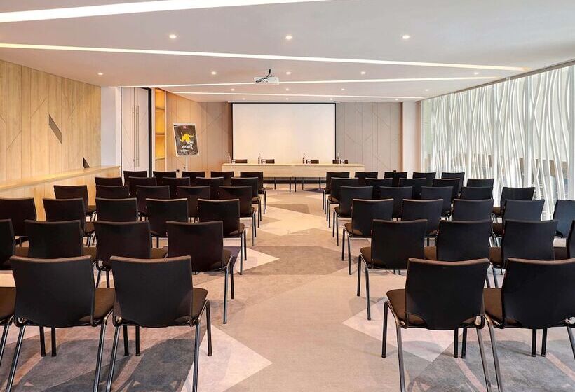 هتل Ibis Samarinda