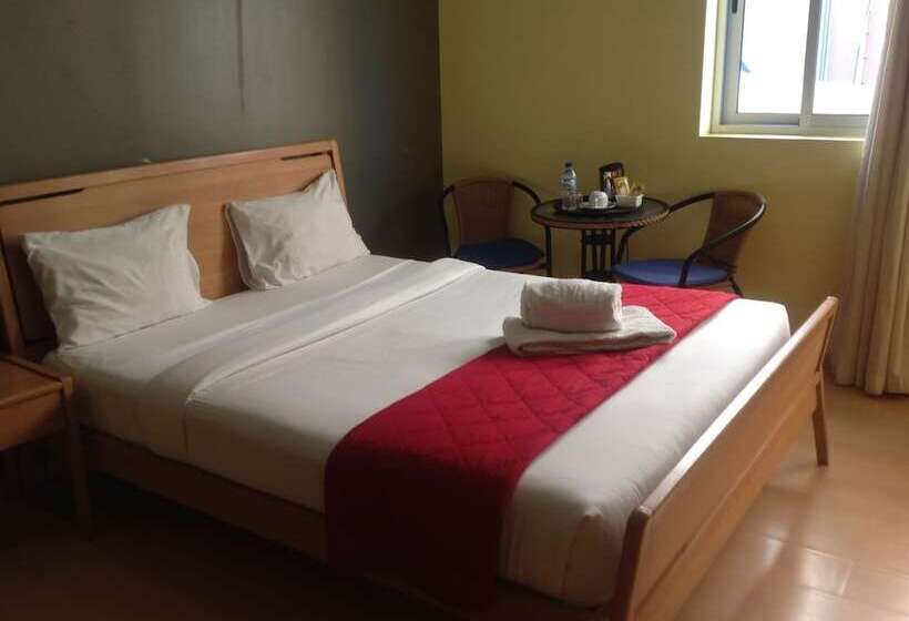 בית מלון כפרי Maputo Residence Inn