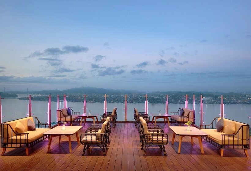 هتل Mercure Samarinda