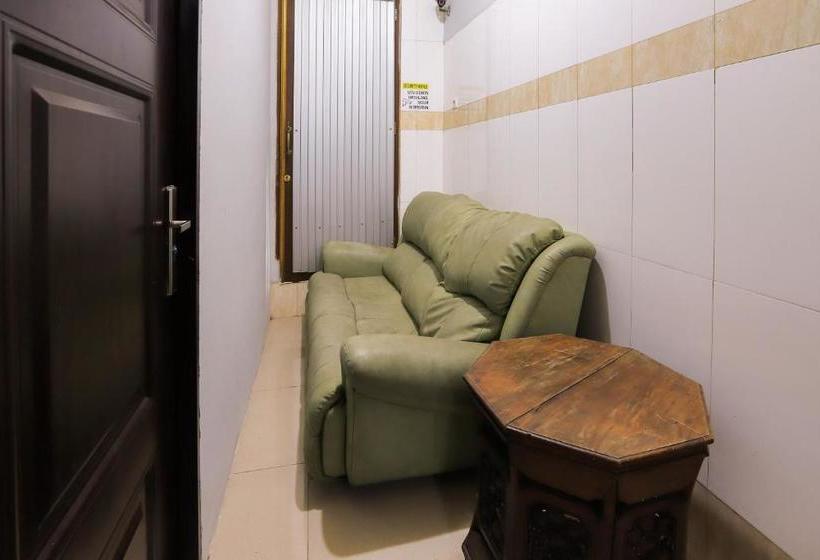 هتل Oyo 3375 Sumatera Agustinekost
