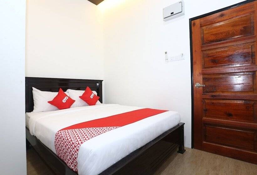 فندق Oyo 89678 Ady