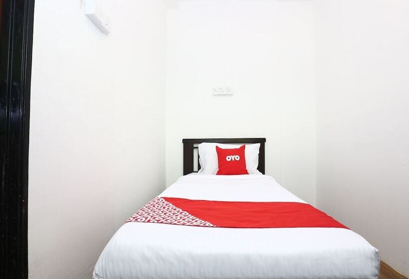 فندق Oyo 89678 Ady
