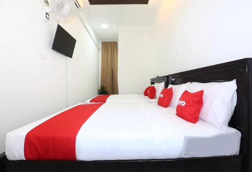 فندق Oyo 89678 Ady