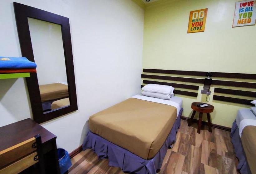 فندق Oyo 90045 Dalyla Inn