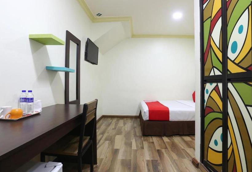 فندق Oyo 90045 Dalyla Inn