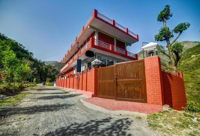 בית מלון כפרי Sahastradhara Riverresort