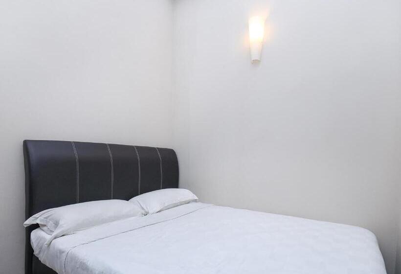 هتل Spot On 89838 Lm Residence