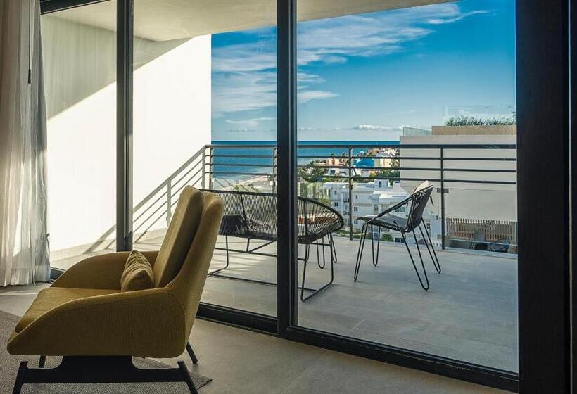 هتل The Fives Oceanfront