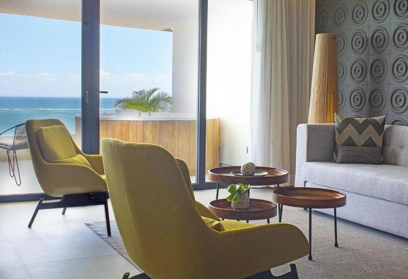 هتل The Fives Oceanfront