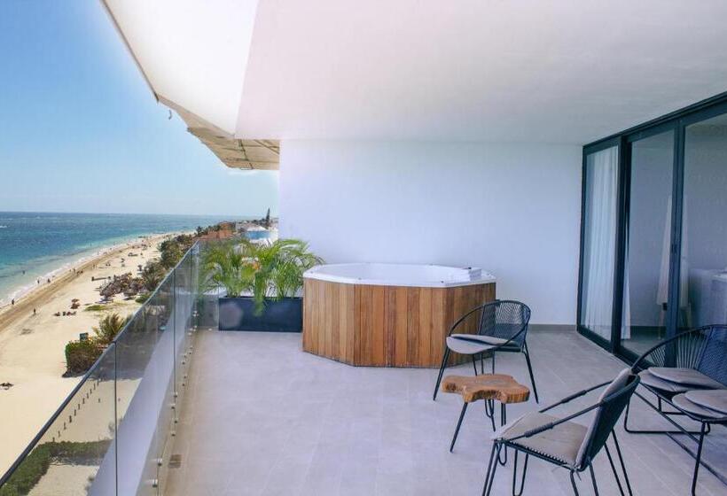 هتل The Fives Oceanfront