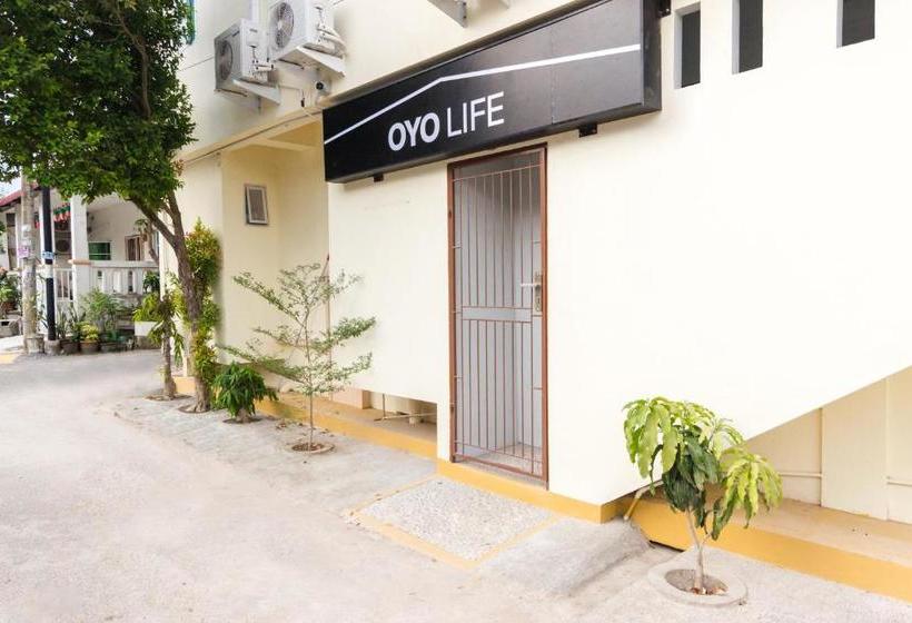 فندق Oyo Life 2485 Darisa Marshall Kost Syariah