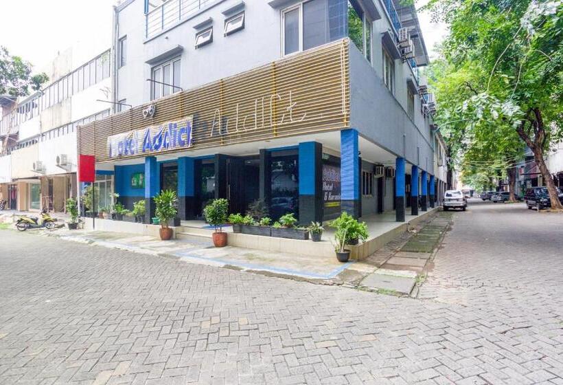 هتل Reddoorz Near City Walk Lippo Cikarang