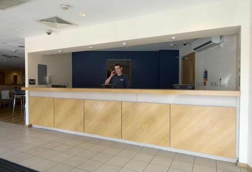 Отель Britannia  Edinburgh