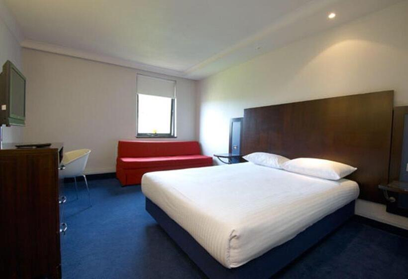 Отель Britannia  Edinburgh