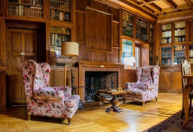 هتل Els Jardins De La Martana