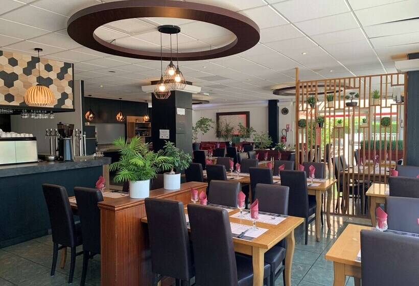 בית מלון כפרי Hôtel Restaurant Kyriad Direct Dijon Nord   Zenith   Toison D Or