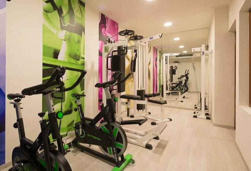 ホテル htop Pineda Palace & Spa 4* Sup - Adults Only